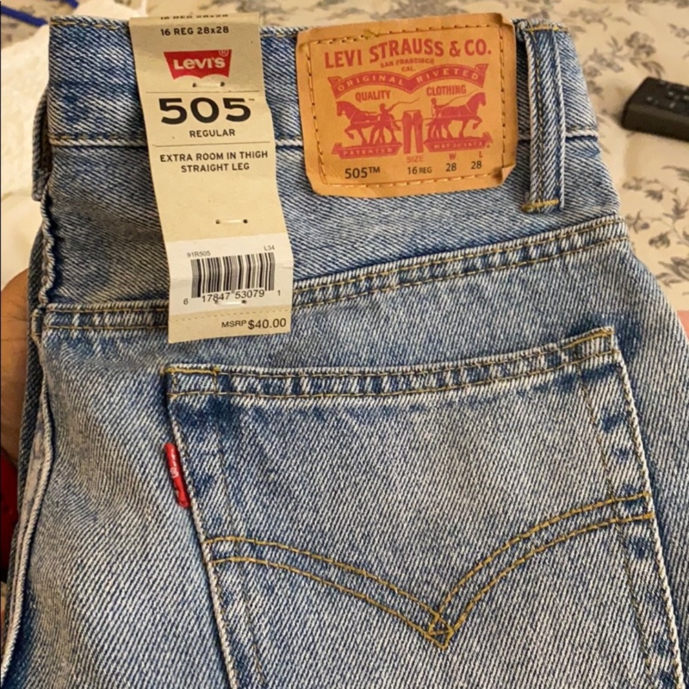 🆕 Levi 505 Regular straight leg jeans 👖